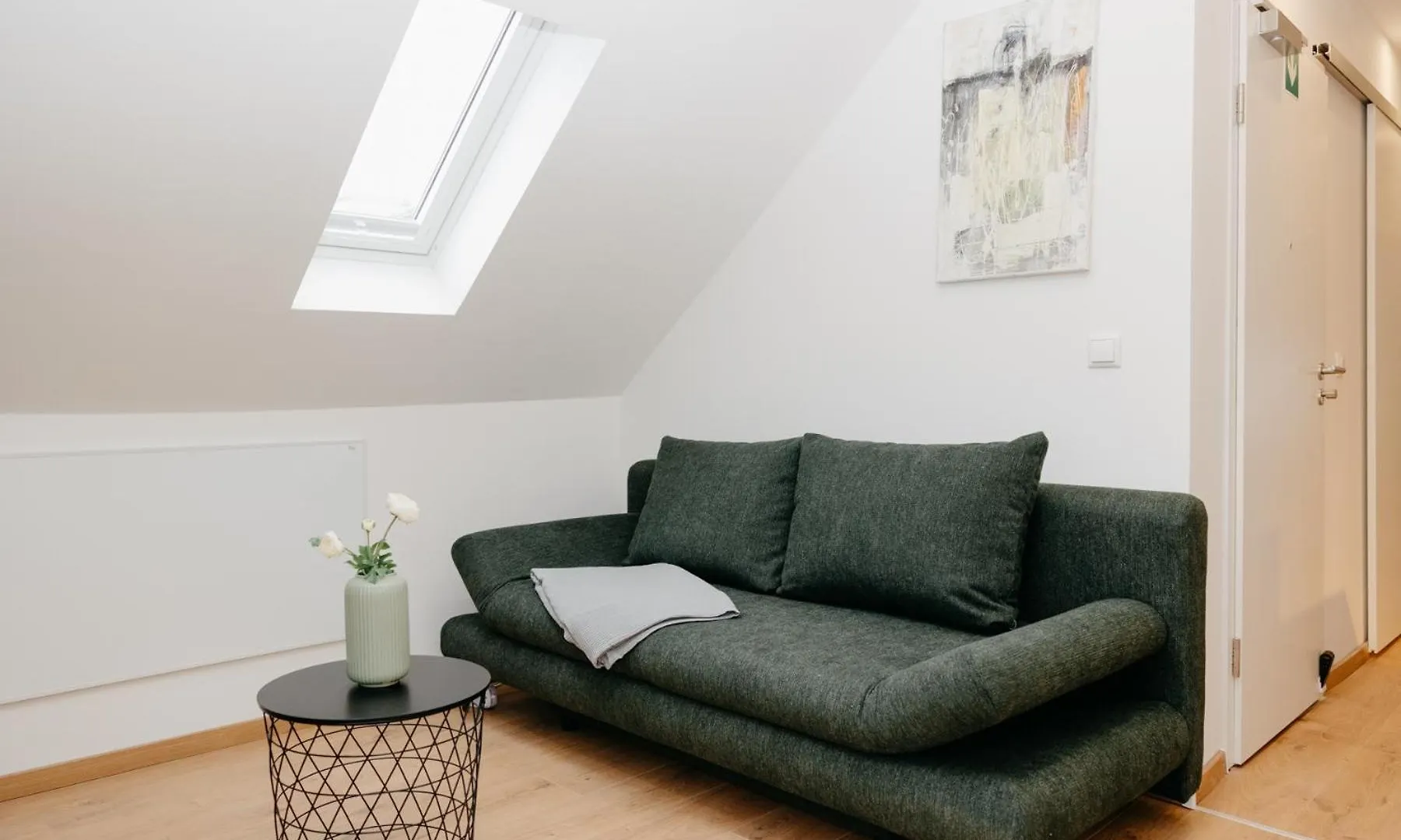 Nice2Be Violet - Augsburg Zentrum Apartment