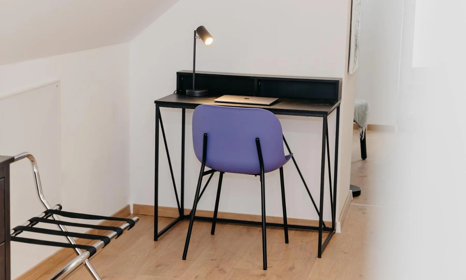 Nice2Be Violet - Augsburg Zentrum 0*,  독일